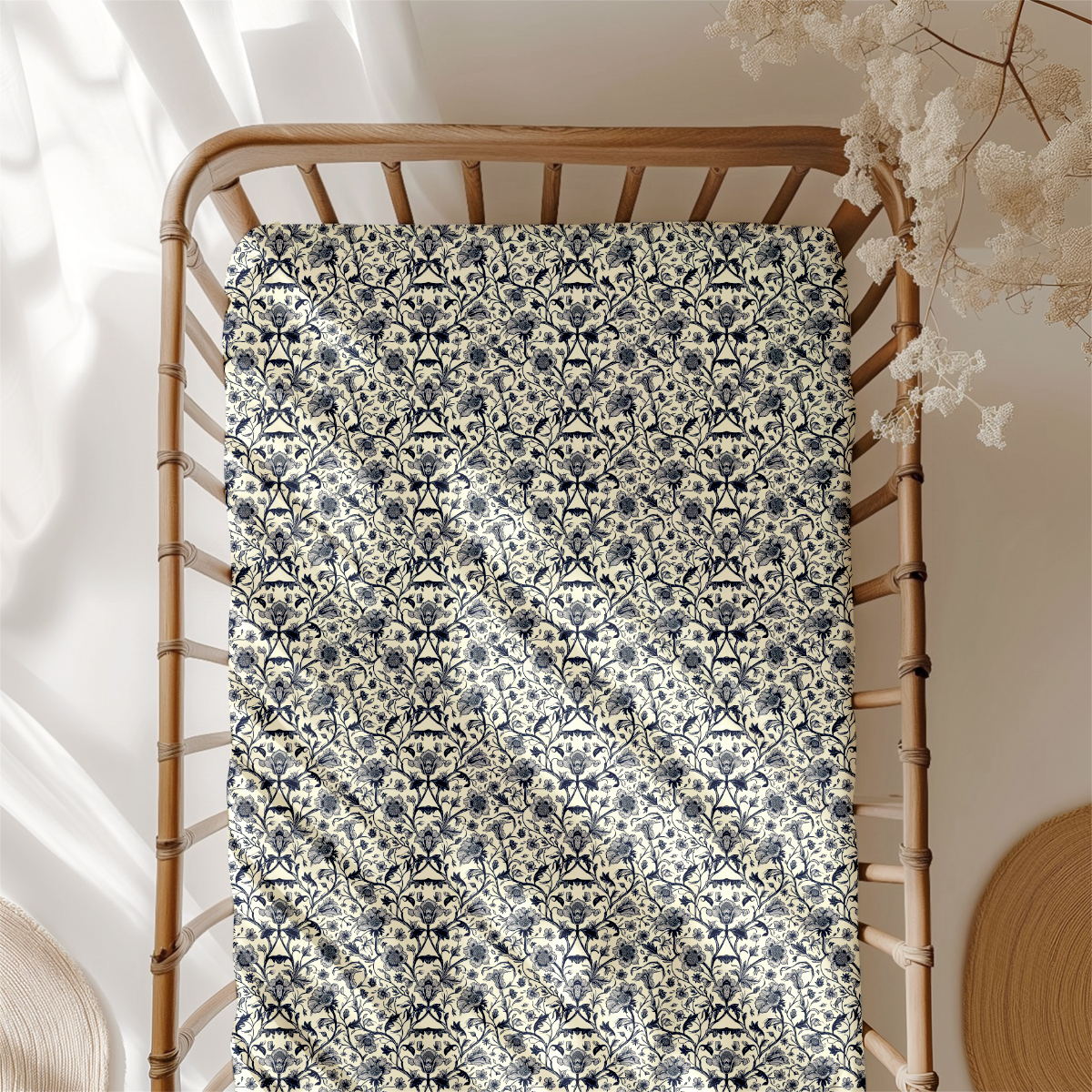 Crib Sheet – William Morris-Inspired Monochrome Flowers